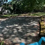 Camping Manoir Le Mingreaud-bungalows Sainte-Gemme-la-Plaine