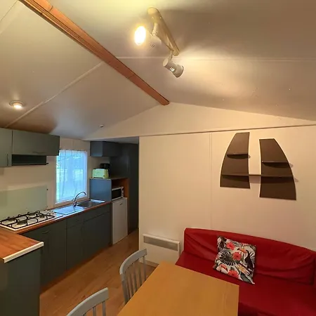 Manoir Le Mingreaud Camping *