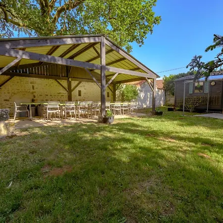 Camping Manoir Le Mingreaud Sainte-Gemme-la-Plaine